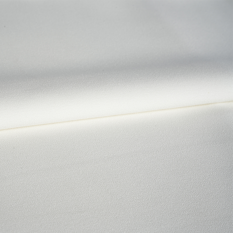 100d neuredna lanena elastična četverostrana (upletena osnova i potka)