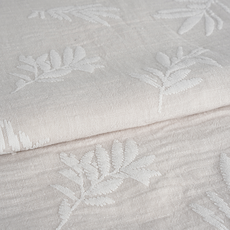 Poliesterska pređa koja imitira pjenastu tkaninu s printom listova konoplje