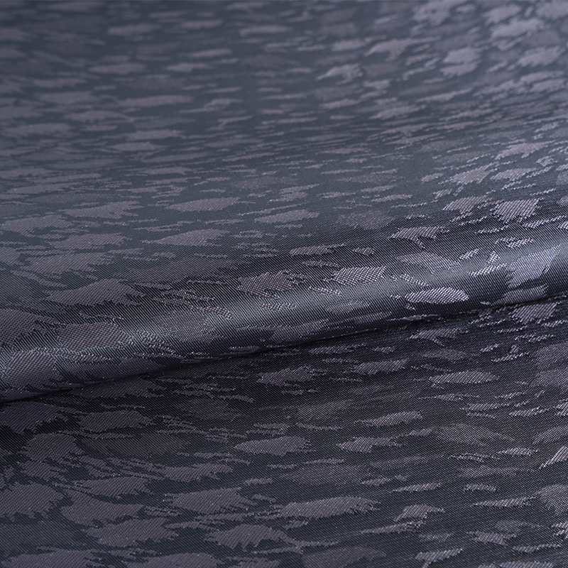 Jacquard s kationskim uzorkom leoparda