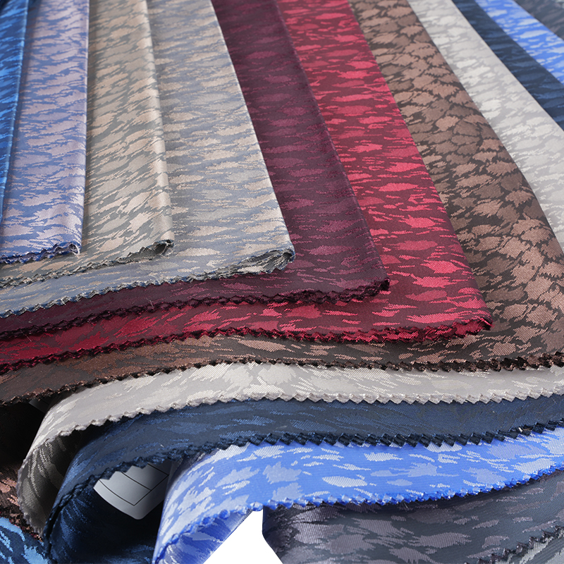 Jacquard s kationskim uzorkom leoparda