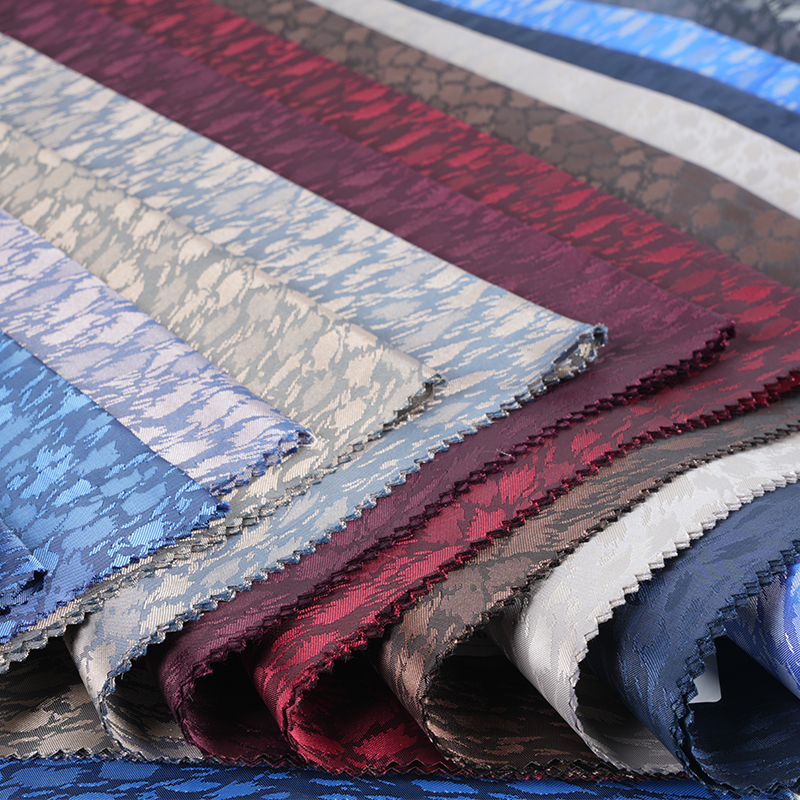 Jacquard s kationskim uzorkom leoparda