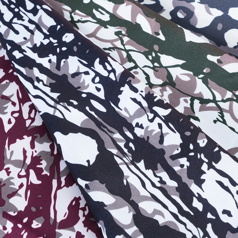 50/75 Matt Satin Graffiti print tkanina